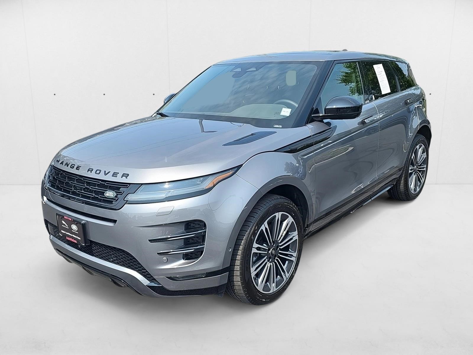 2024 Land Rover Range Rover Evoque Dynamic SE's photo