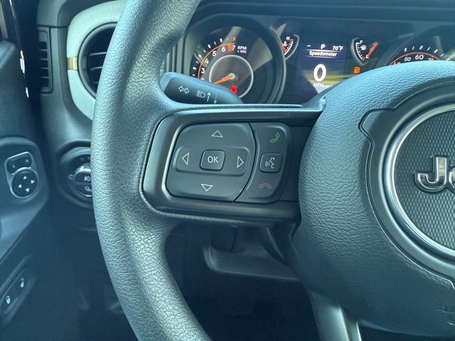 2025 Jeep Gladiator Sport photo 15