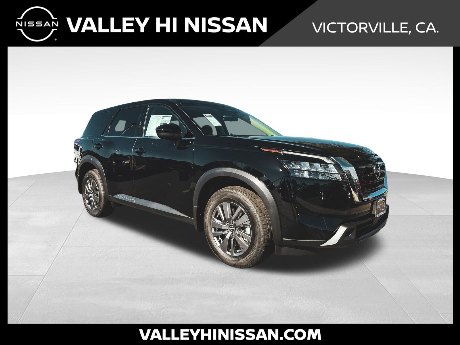 2025 Nissan Pathfinder S's photo