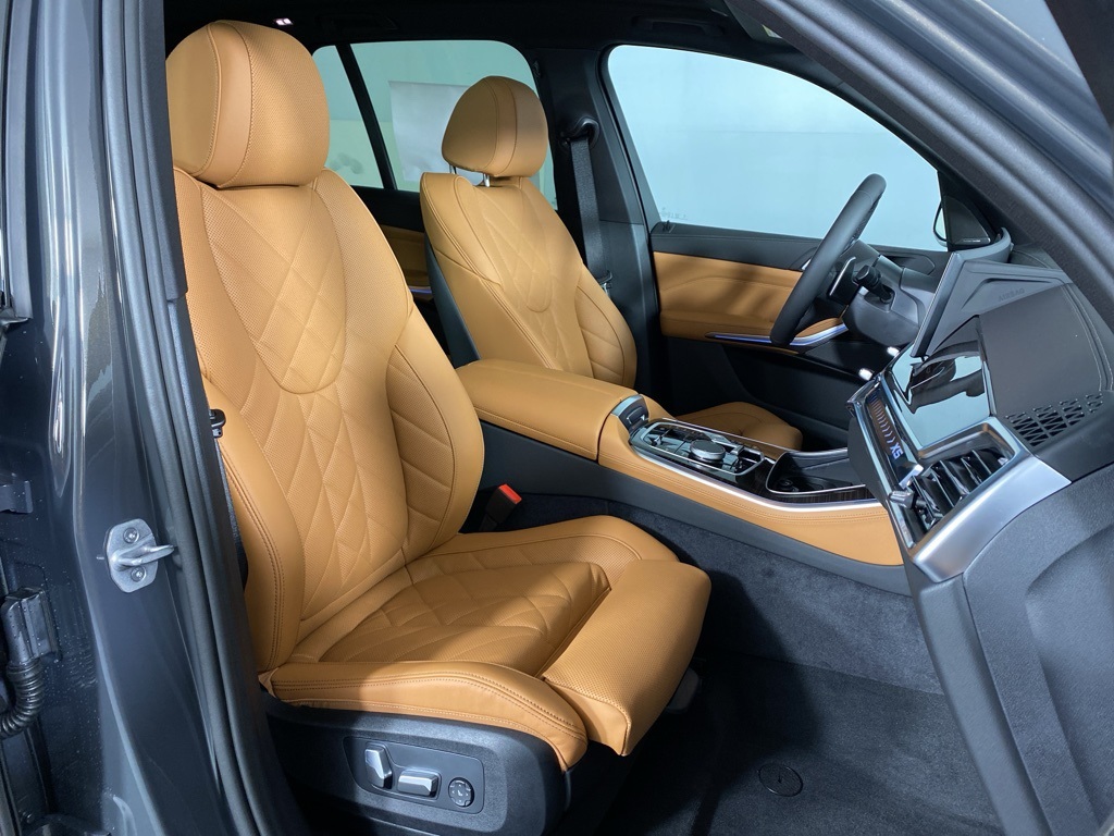 2026 Bmw X5 xDrive50e photo 2