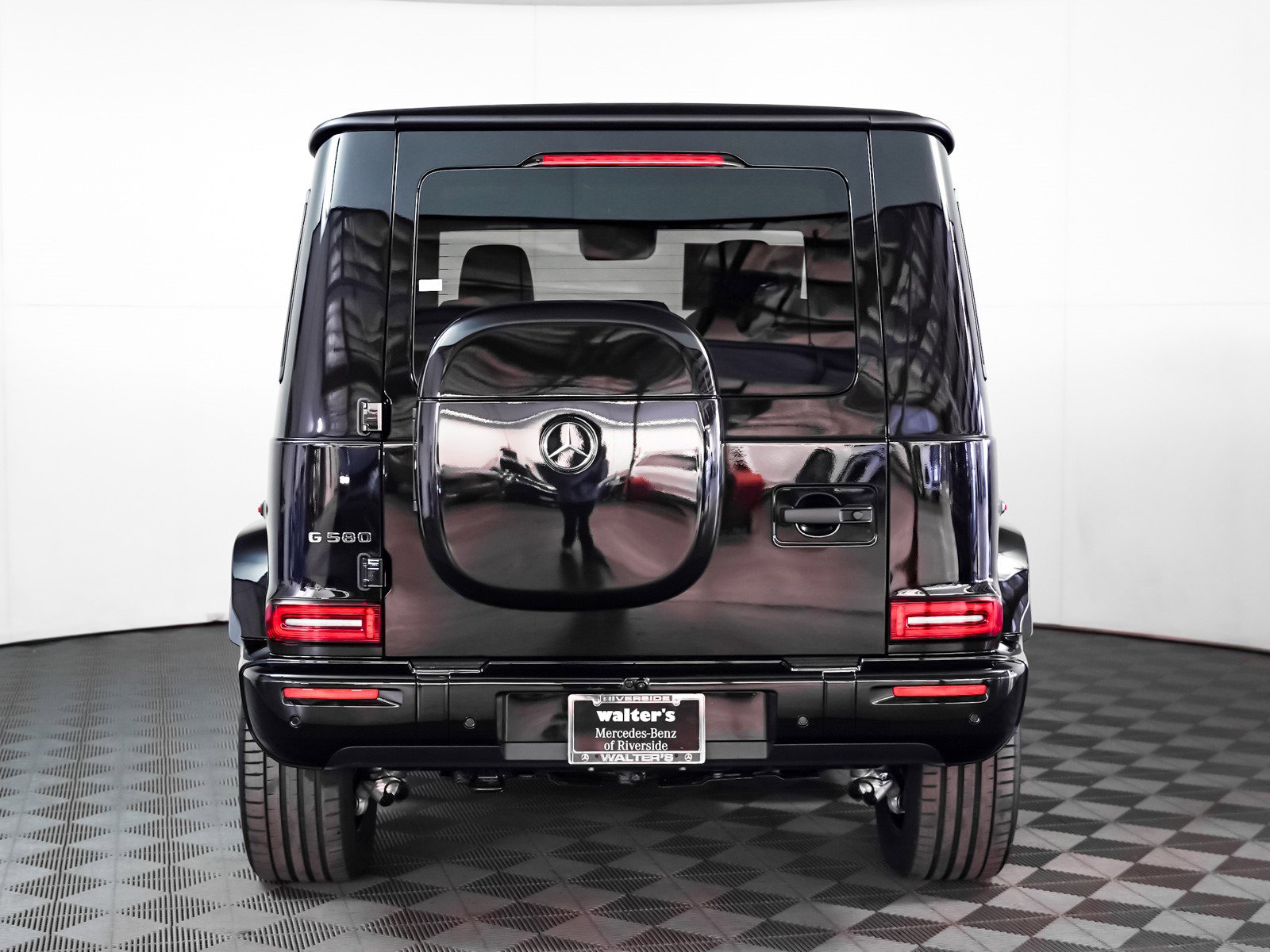 2025 Mercedes Benz G photo 10