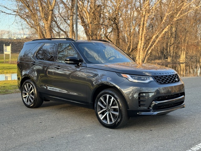 2024 Land Rover Discovery SE photo 7