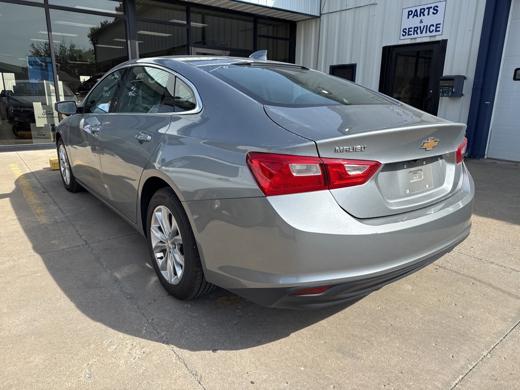 2023 Chevrolet Malibu 1LT photo 4