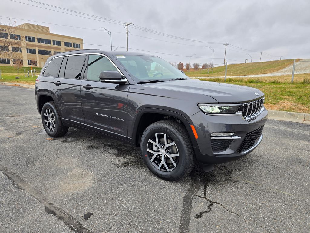 2025 Jeep Grand Cherokee Limited's photo