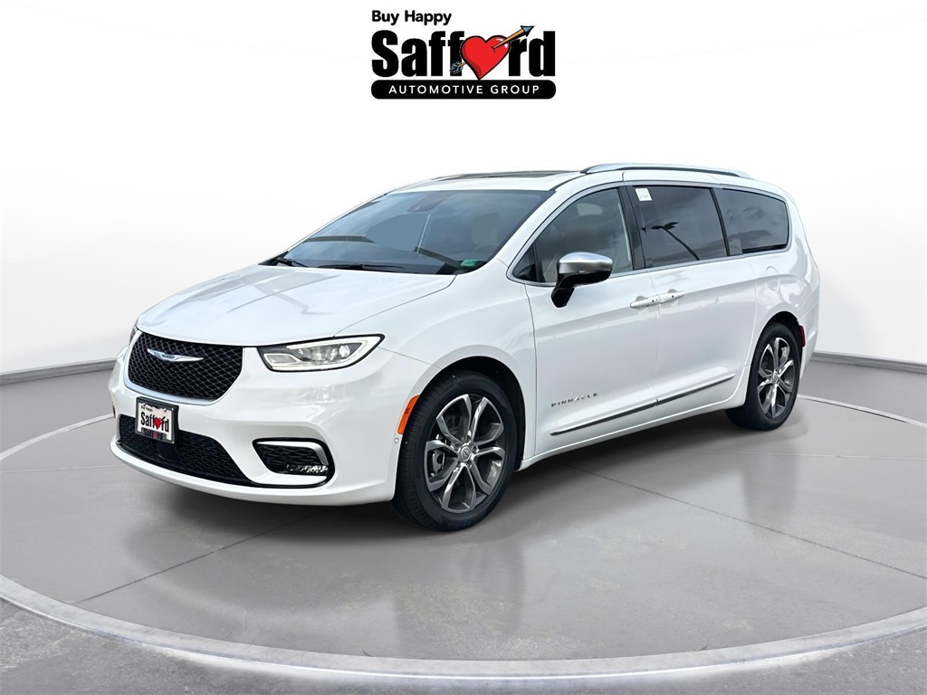 2026 Chrysler Pacifica Pinnacle's photo