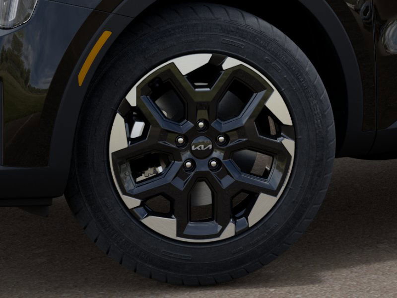 2025 Kia Sorento S photo 2