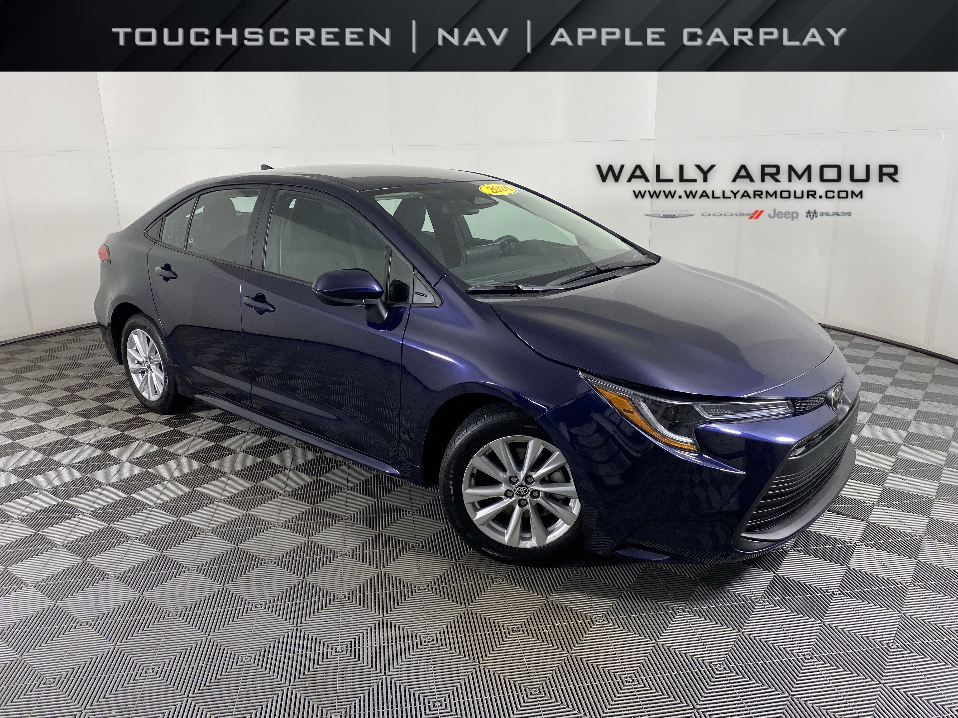 2024 Toyota Corolla LE's photo