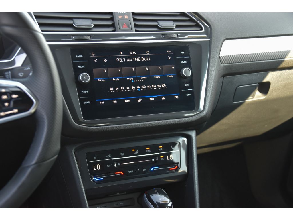 2024 Volkswagen Tiguan SE R-Line Black photo 19