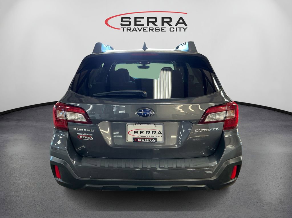 2018 Subaru Outback 2.5i Premium photo 4