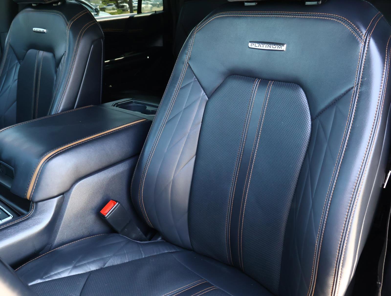 2023 Ford Expedition MAX Platinum photo 14