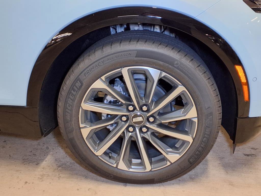 2025 Cadillac Lyriq Sport photo 4