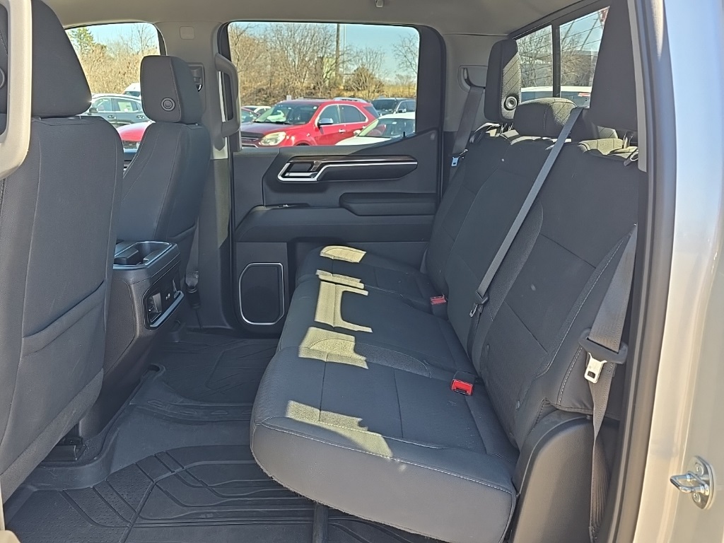 2022 Chevrolet Silverado 1500 RST photo 7