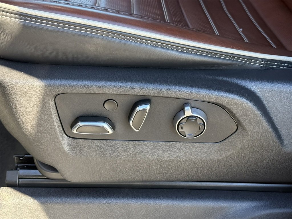 2025 GMC SIERRA - Image 16