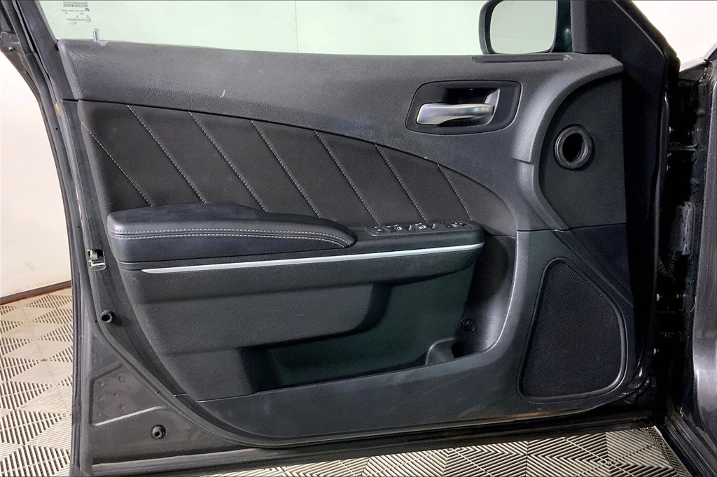 2022 Dodge Charger SXT photo 22