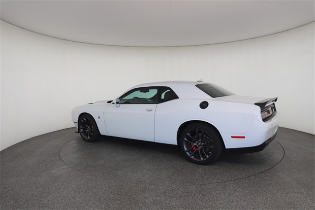 2022 Dodge Challenger R/T Scat Pack photo 10