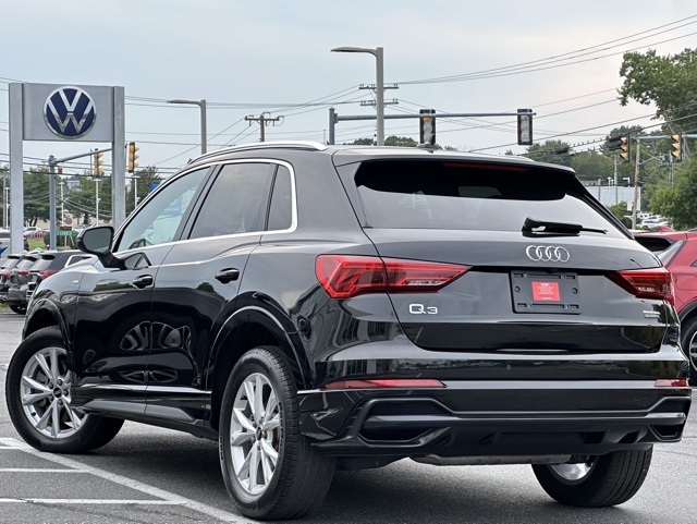 2022 Audi Q3 Premium Plus S line photo 2