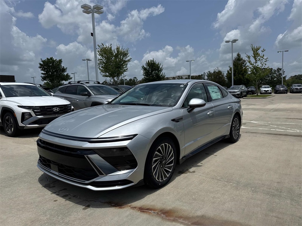 2025 Hyundai Sonata Hybrid SEL's photo