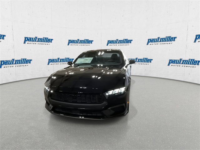 2025 Ford Mustang EcoBoost photo 4