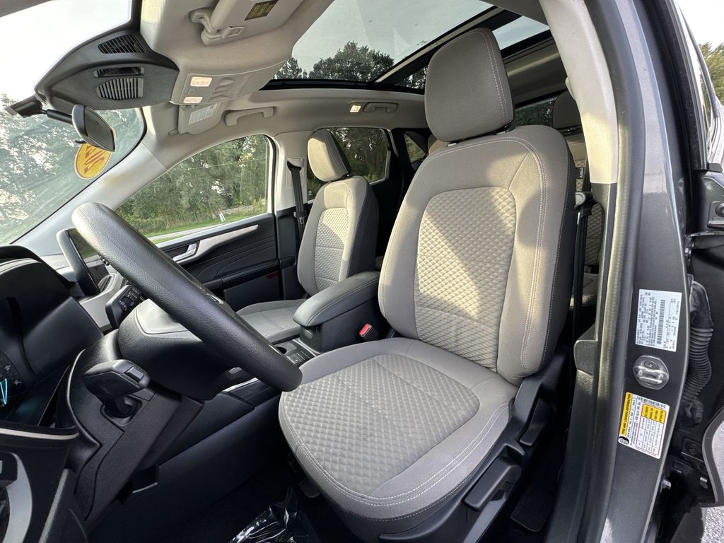 2021 Ford Escape SE photo 13