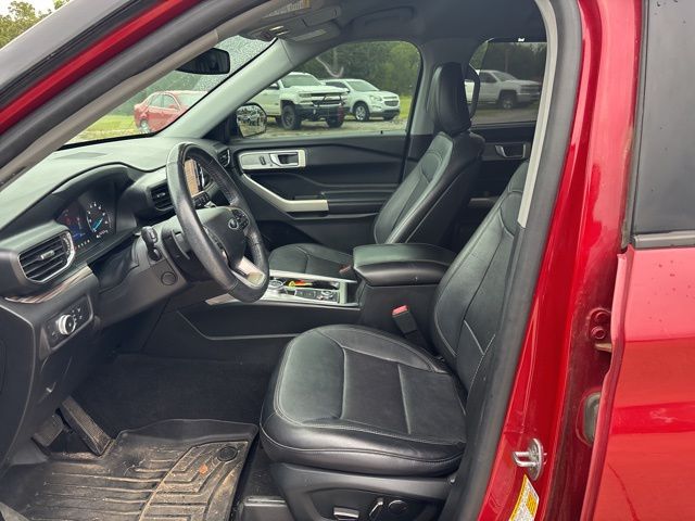 2020 Ford Explorer Limited photo 2