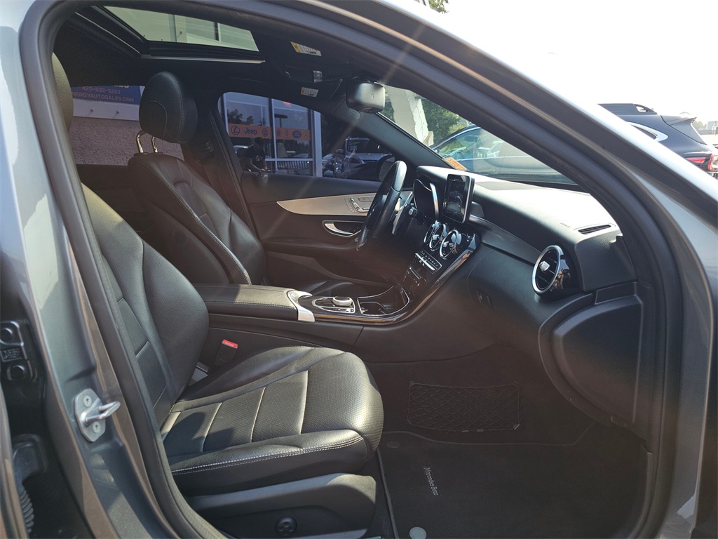 2018 Mercedes Benz C 300 photo 11