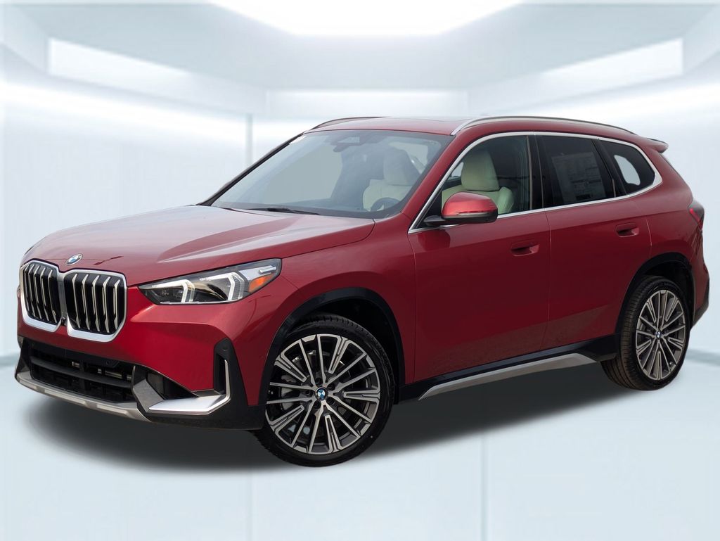 2026 BMW X1 28i's photo