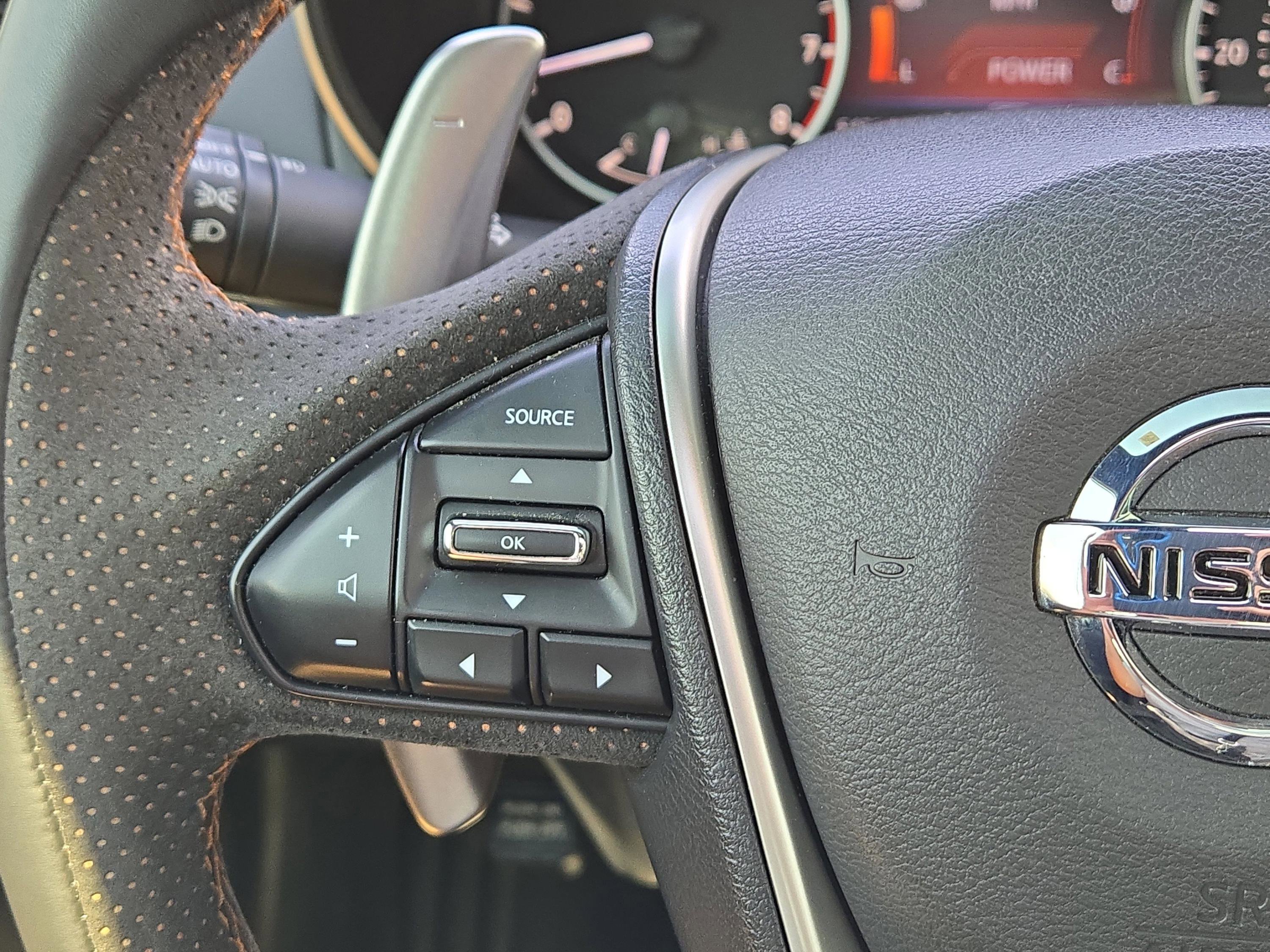 2022 Nissan Maxima SR photo 17