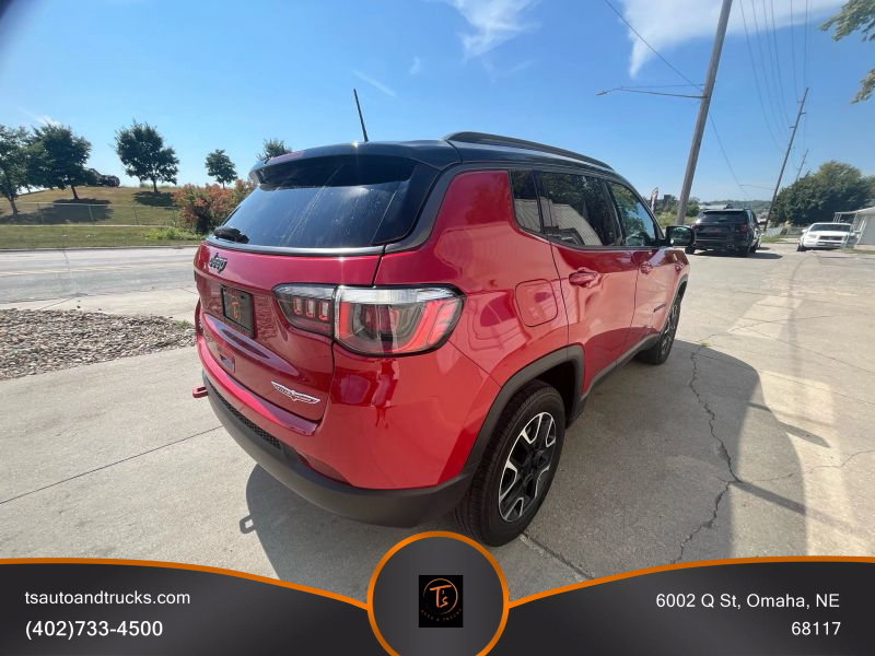 2020 Jeep Compass Trailhawk photo 2