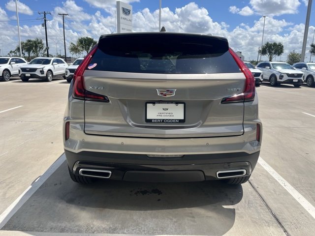 2025 Cadillac XT4 Premium Luxury photo 4