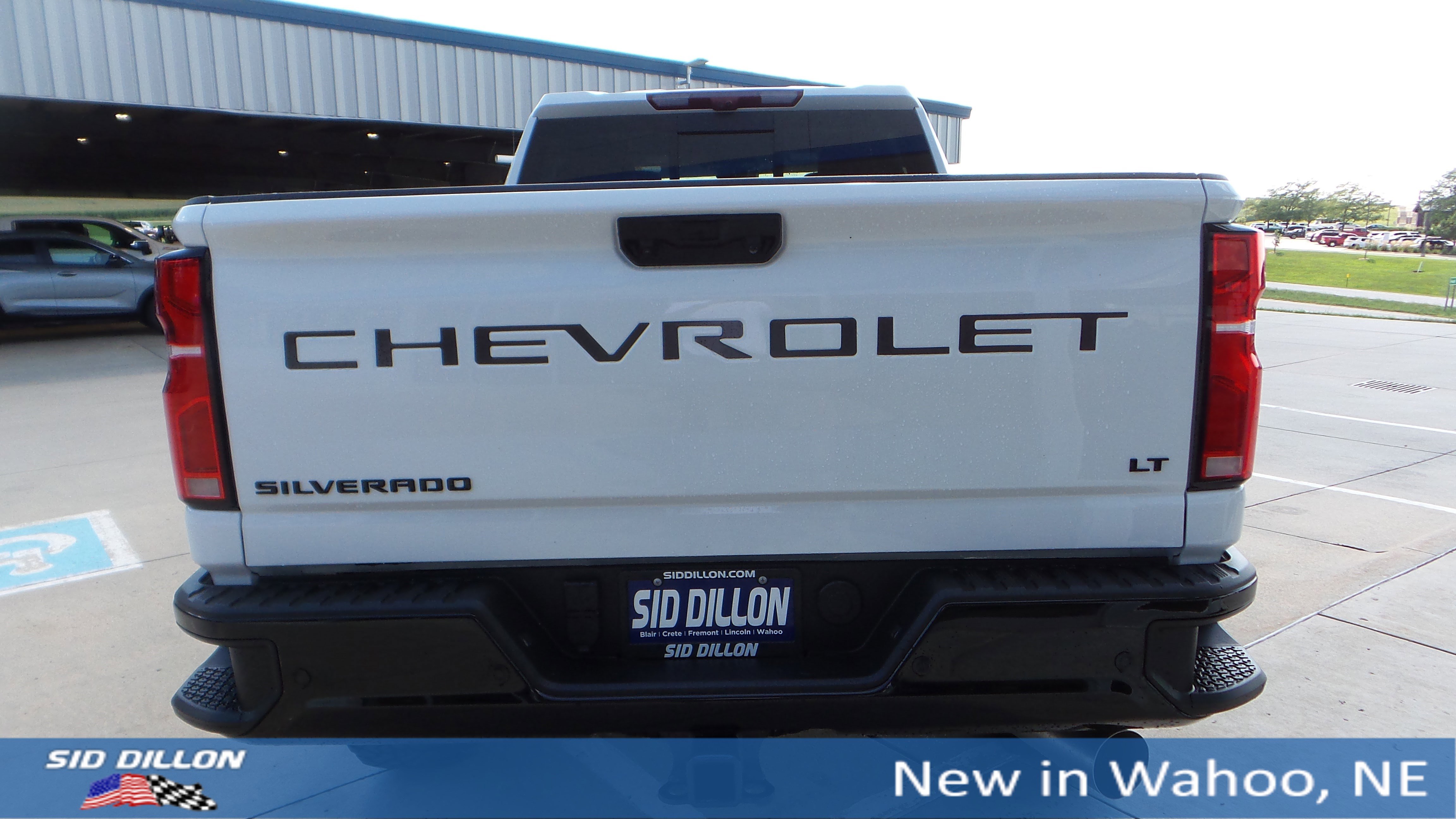 2025 Chevrolet Silverado LT 2500HD photo 4