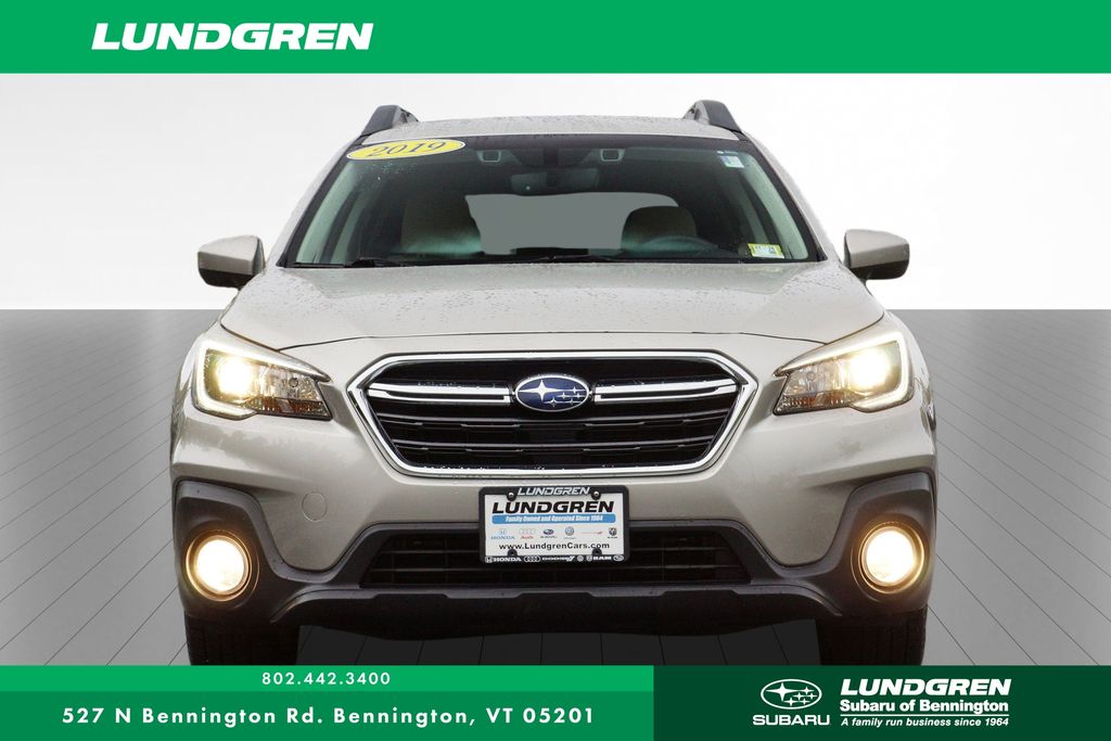 2019 Subaru Outback 2.5i Premium photo 8