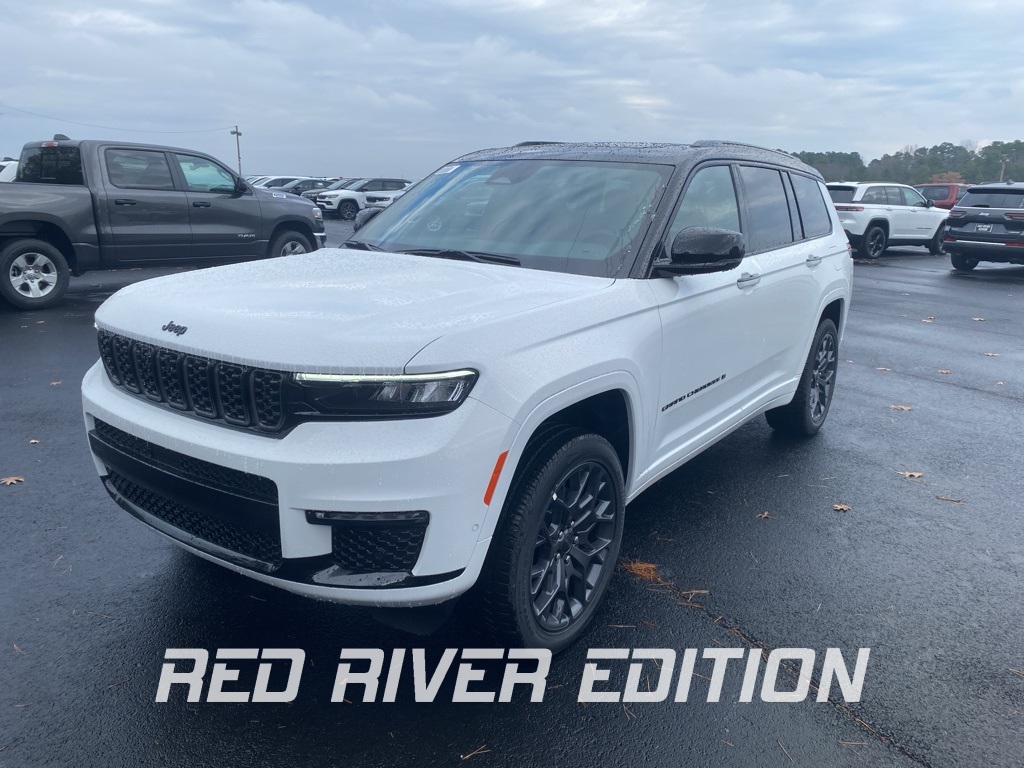 2025 Jeep Grand Cherokee L Summit's photo