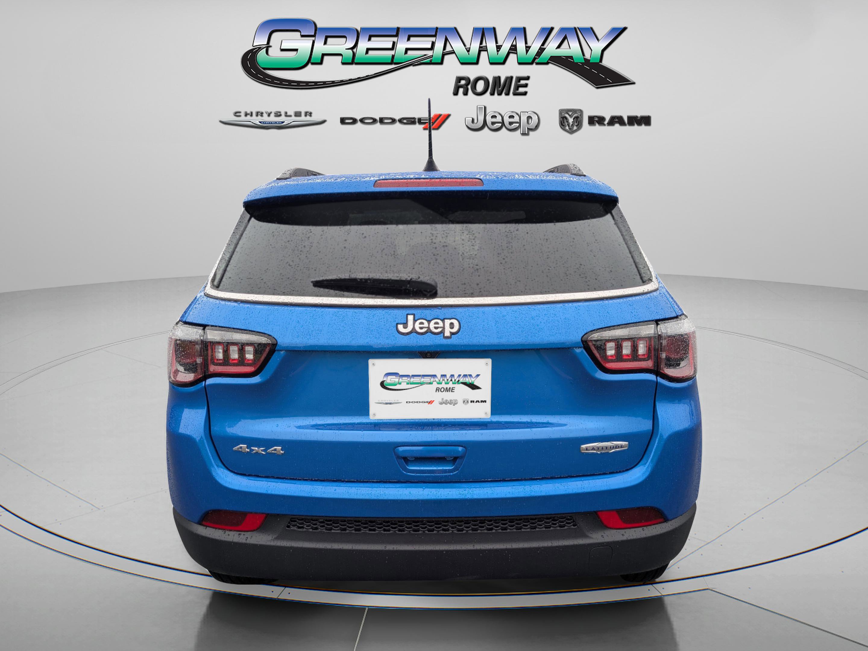 2025 Jeep Compass Latitude photo 5