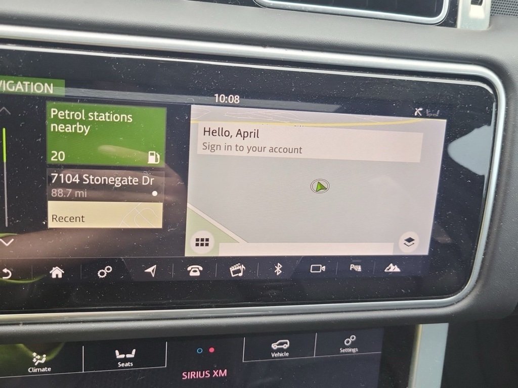 2020 Land Rover Range Rover HSE photo 11
