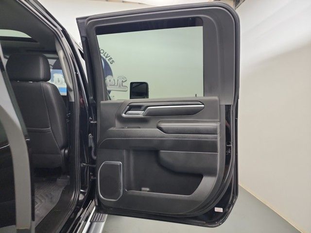 2024 Chevrolet Silverado 3500HD LT photo 22