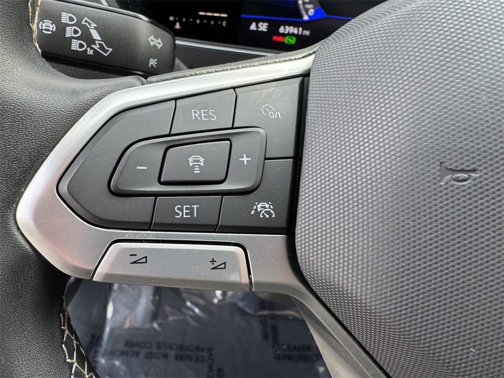 2022 Volkswagen Tiguan SE photo 23