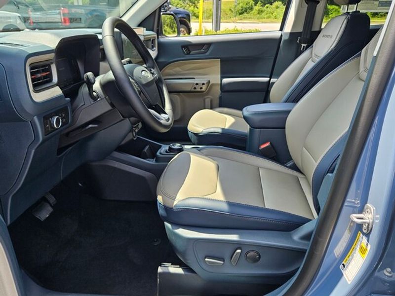 2025 Ford Maverick Lariat photo 5