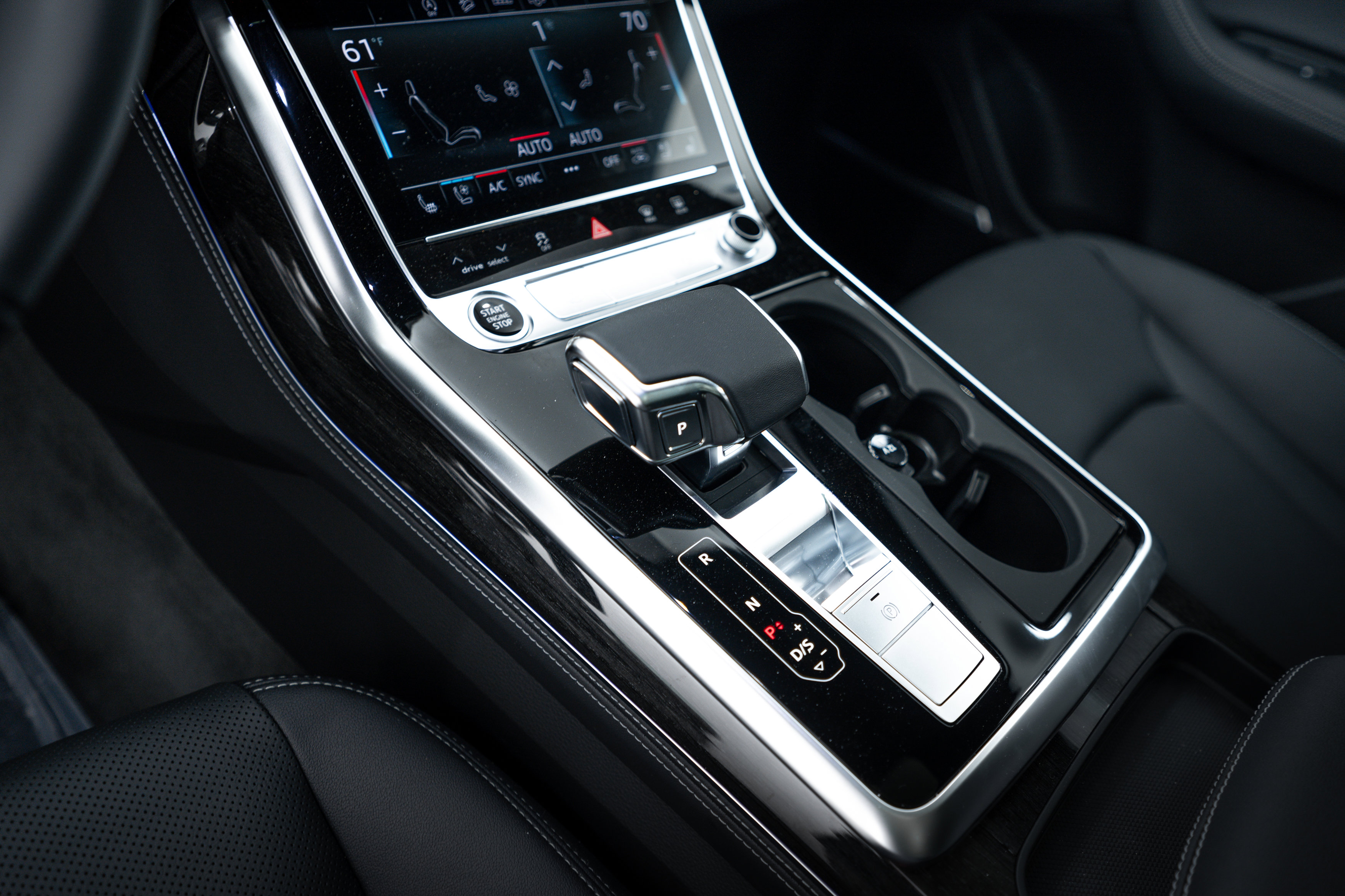 2025 Audi Q8 Premium Plus photo 11