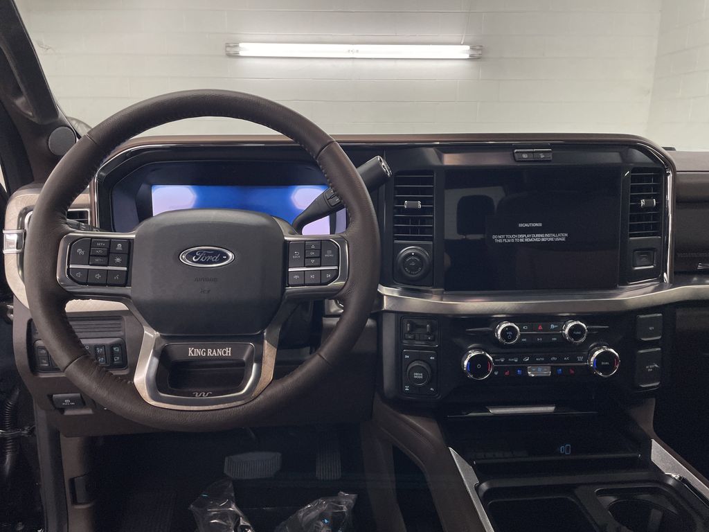 2025 Ford F-250 King Ranch photo 4