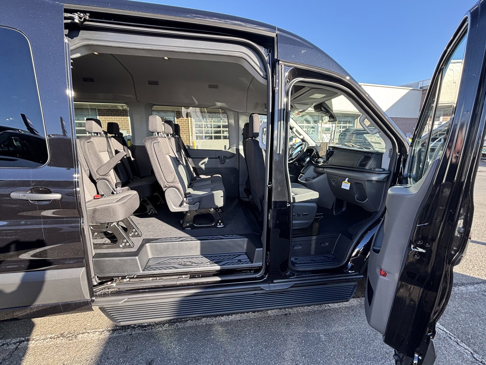 2024 Ford Transit Passenger Van XLT photo 3