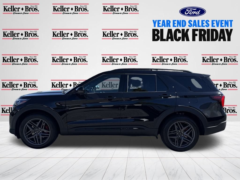 2025 Ford Explorer ST photo 4