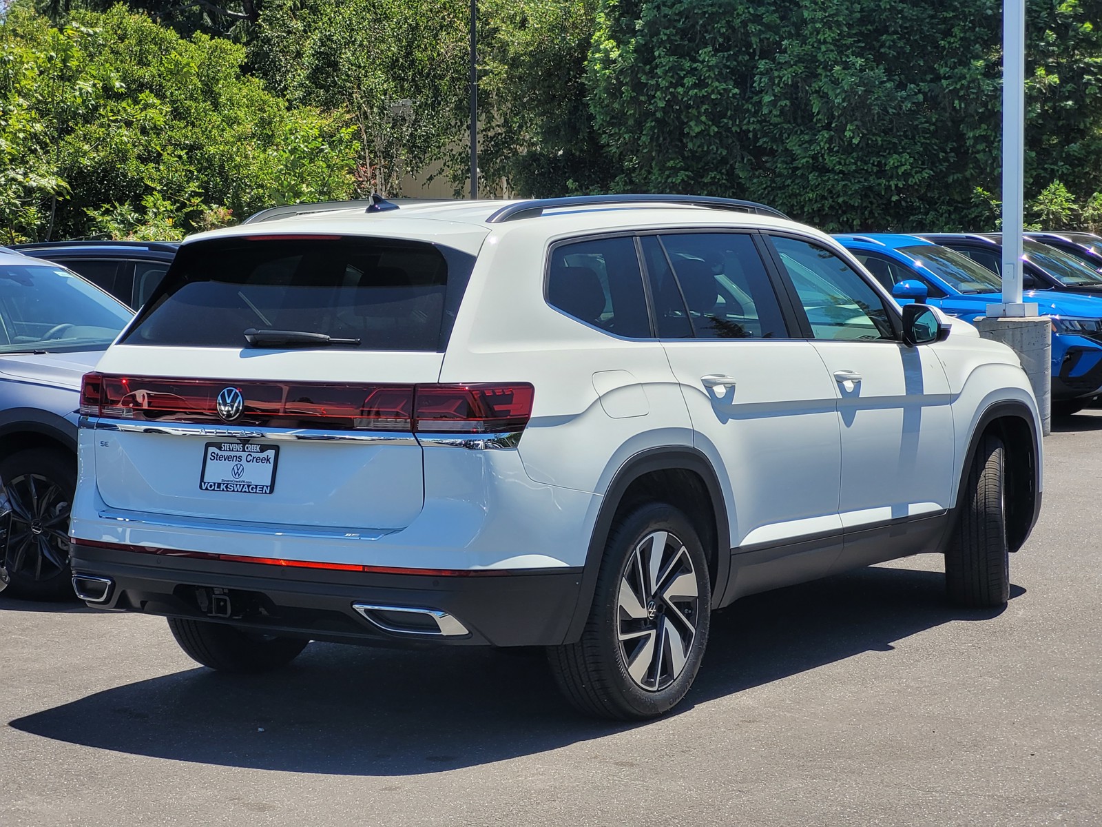 2024 Volkswagen Atlas SE Technology photo 4
