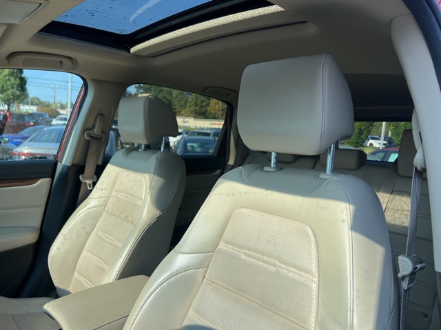 2019 Honda CR-V Touring photo 15