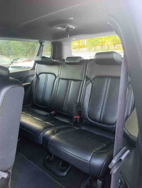 2024 Jeep Wagoneer L Series II photo 2
