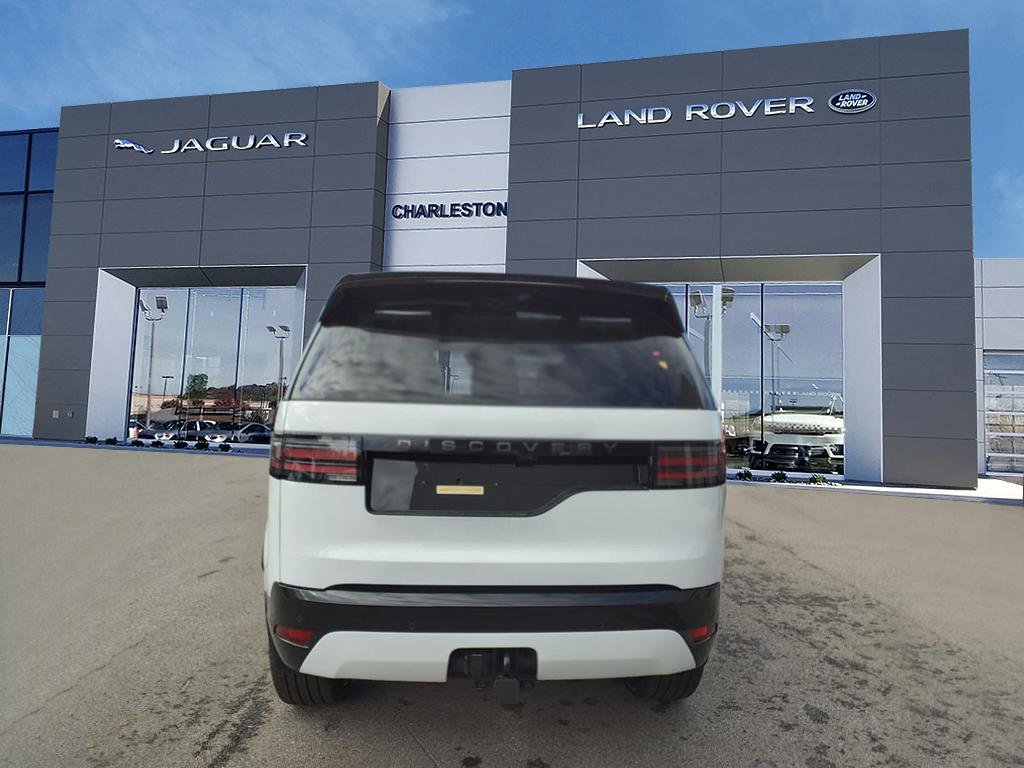2025 Land Rover Discovery SE photo 3