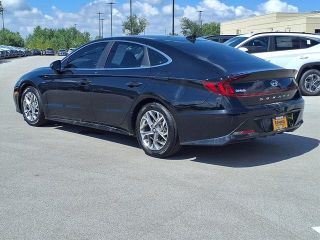 2021 Hyundai Sonata SEL Convenience photo 2