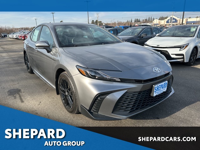 2026 Toyota Camry SE's photo