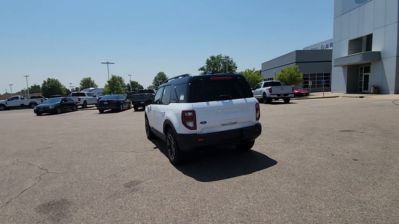 2025 Ford Bronco Sport Outer Banks photo 4