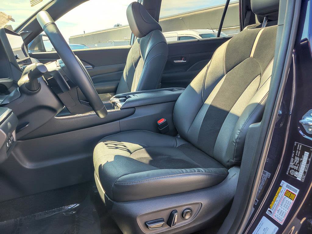 2024 TOYOTA GRAND HIGHLANDER - Image 12