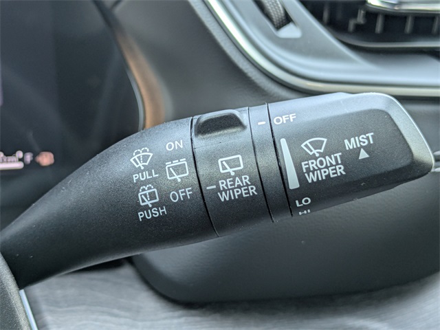2025 Jeep Grand Cherokee Limited photo 30